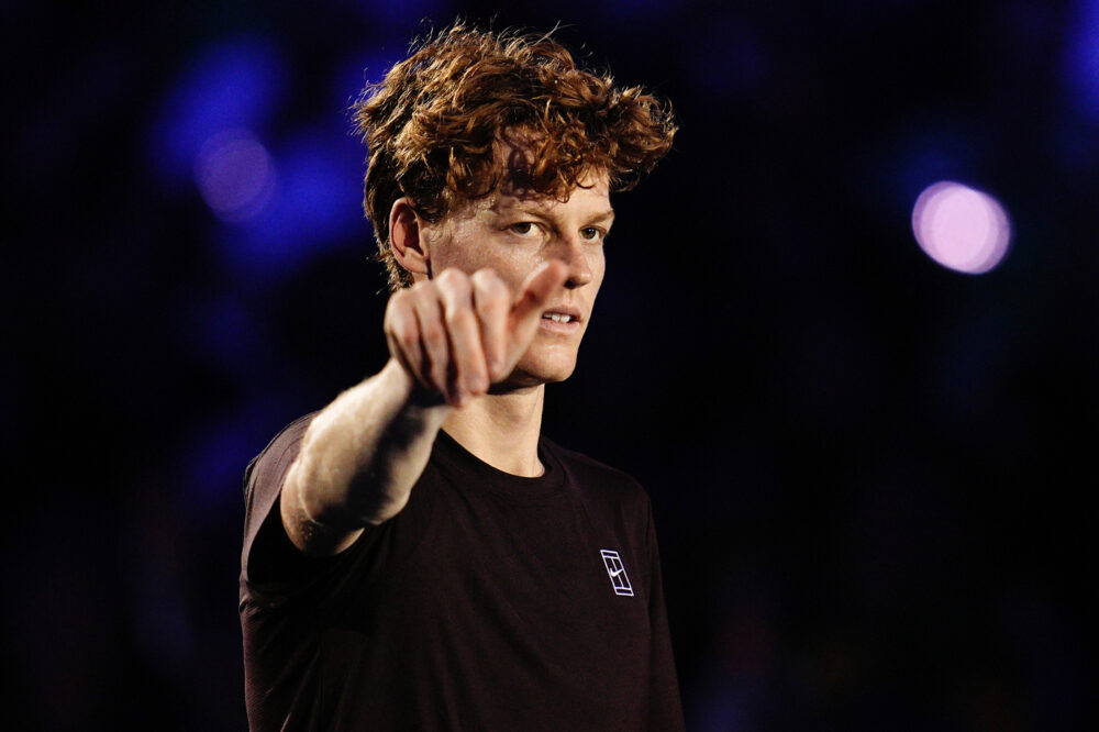 Quanti soldi guadagna Jannik Sinner con la vittoria alle ATP Finals? Montepremi da sballo per l’intera stagione. E Alcaraz… Quanti soldi guadagna Jannik Sinner con la vittoria alle ATP Finals? Montepremi da sballo per l’intera stagione. E Alcaraz…