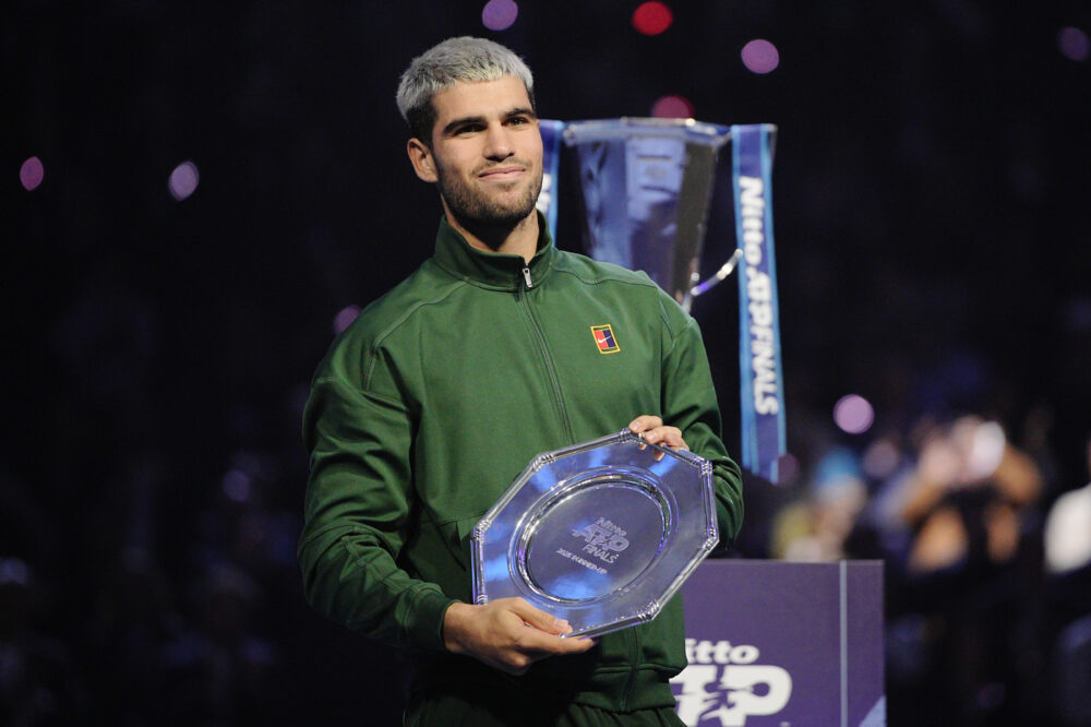 Carlos Alcaraz: “La coscia non mi ha condizionato. Sinner mette tanta pressione con il servizio. Davis? Andrò a Bologna” Carlos Alcaraz: “La coscia non mi ha condizionato. Sinner mette tanta pressione con il servizio. Davis? Andrò a Bologna”