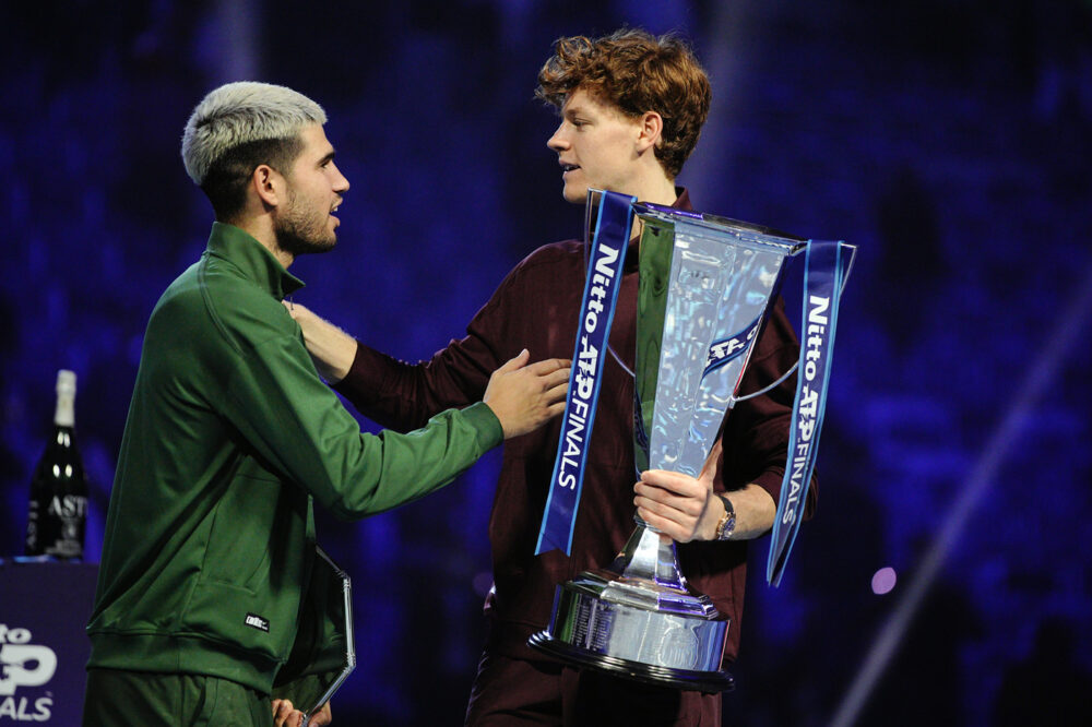 Carlos Alcaraz rimane avanti negli scontri diretti su Jannik Sinner: un dato però stupisce e aiuta a capire…