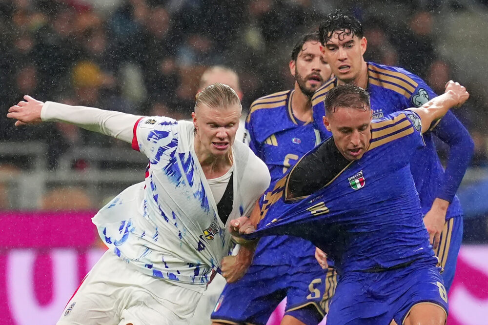 Italia, ennesima umiliazione: poker della Norvegia a San Siro, ora i playoff da brividi per i Mondiali Italia, ennesima umiliazione: poker della Norvegia a San Siro, ora i playoff da brividi per i Mondiali