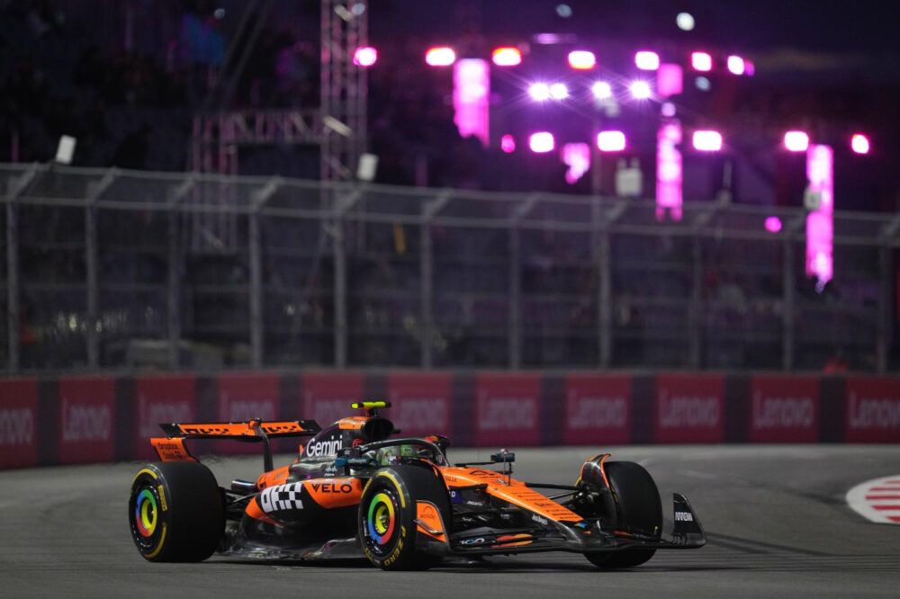 griglia di partenza f1 gp las vegas 2025 norris in pole davanti a verstappen piastri in terza fila