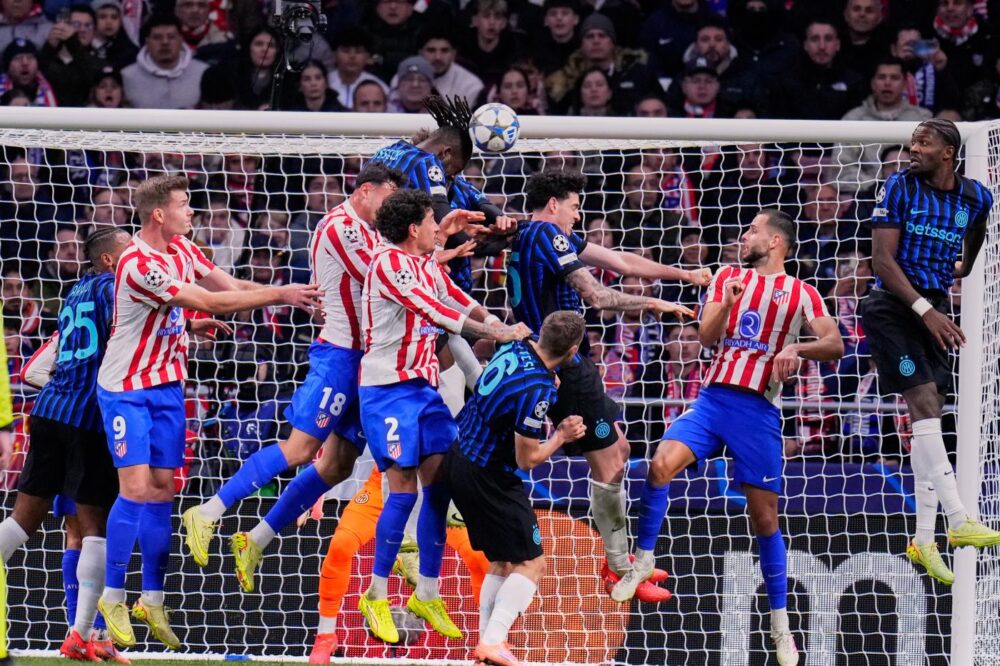 L’Atalanta batte l’Eintracht Francoforte e si rilancia in Champions League, Inter ko a Madrid nel recupero