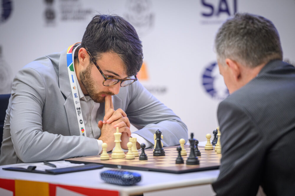 Scacchi: pazzesco Lorenzo Lodici, batte Adams in un thriller e va al 4° turno in World Cup 2025! Scacchi: pazzesco Lorenzo Lodici, batte Adams in un thriller e va al 4° turno in World Cup 2025!