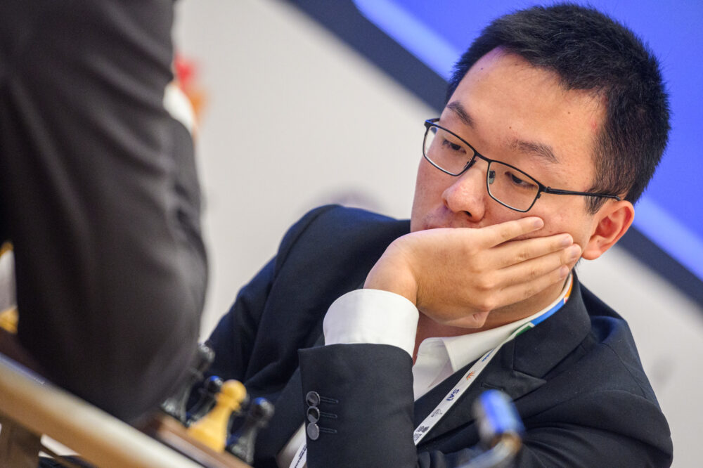 Scacchi, World Cup 2025: Sindarov e Wei Yi agguantano finale e Candidati