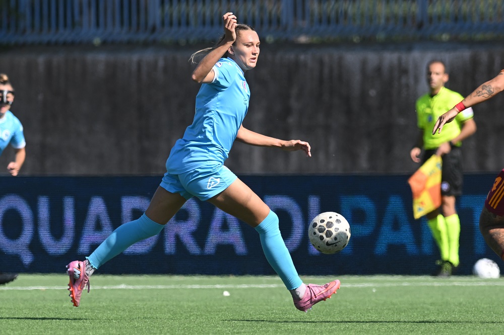 Calcio femminile, Napoli a segno contro il Genoa. Pari tra Ternana e Parma nel 7° turno di Serie A Calcio femminile, Napoli a segno contro il Genoa. Pari tra Ternana e Parma nel 7° turno di Serie A
