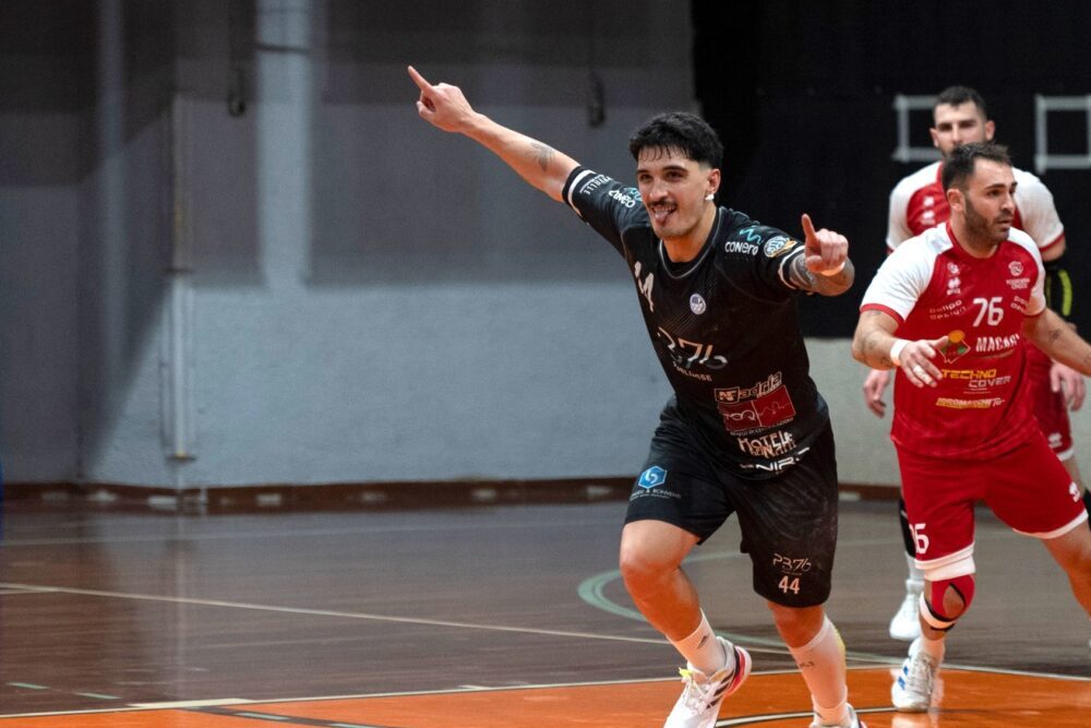 Pallamano: Siracusa riaggancia la vetta della Serie A Gold. Successi pesanti per Chiaravalle e Macagi Cingoli