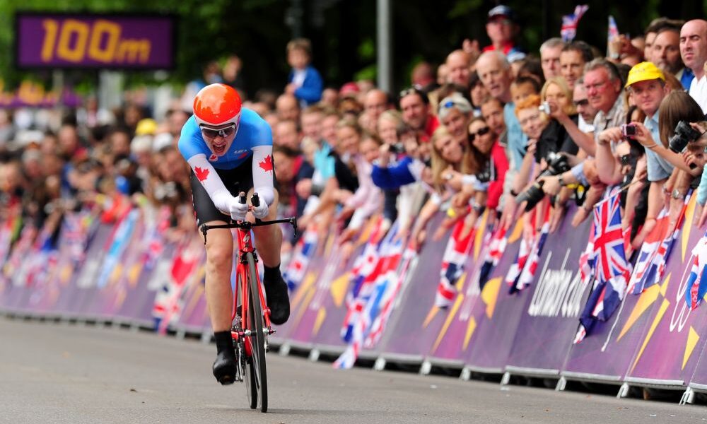 Clara Hughes l'atleta che ha vinto le Olimpiadi nel ciclismo e pattinaggio di velocità