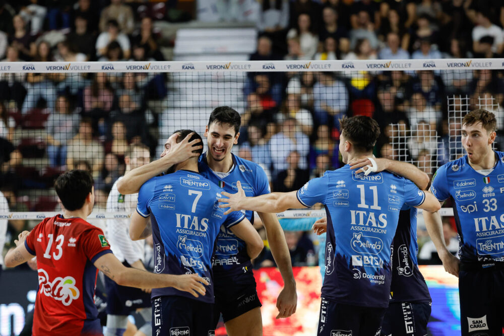 Volley, Michieletto scatenato e Trento torna a vincere. Guzzo e Mazzone volano con Cisterna Volley, Michieletto scatenato e Trento torna a vincere. Guzzo e Mazzone volano con Cisterna