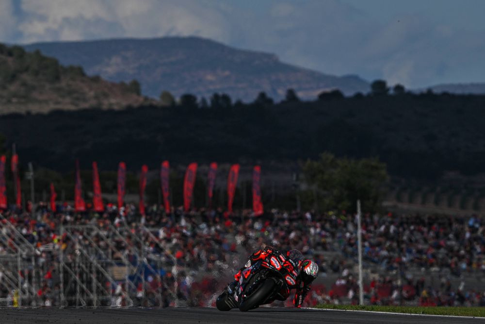 MotoGP, i promossi e bocciati del GP di Valencia 2025: Bezzecchi e Di Giannantonio che finale! La sfortuna non abbandona Bagnaia MotoGP, i promossi e bocciati del GP di Valencia 2025: Bezzecchi e Di Giannantonio che finale! La sfortuna non abbandona Bagnaia