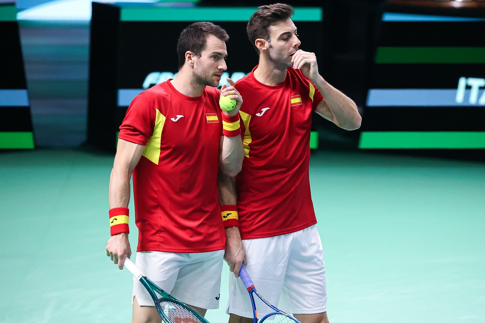 LIVE Martinez/Granollers Krawietz/Puetz, Spagna Germania Coppa Davis in DIRETTA: si arriverà al doppio decisivo?