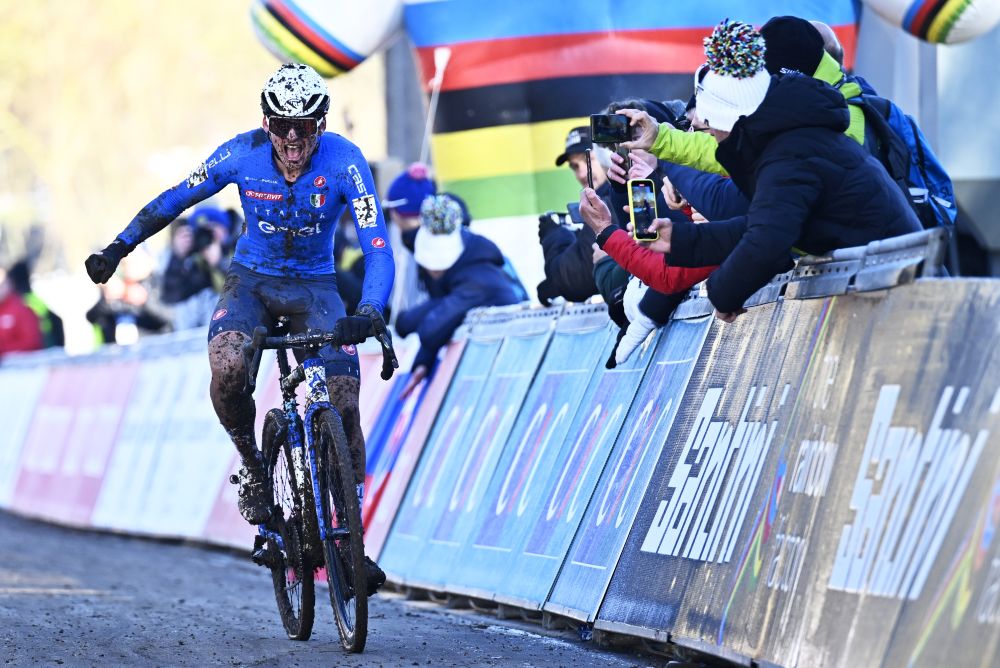 Europei ciclocross 2025 oggi: orari 8 novembre, tv, programma, streaming, italiani in gara Europei ciclocross 2025 oggi: orari 8 novembre, tv, programma, streaming, italiani in gara