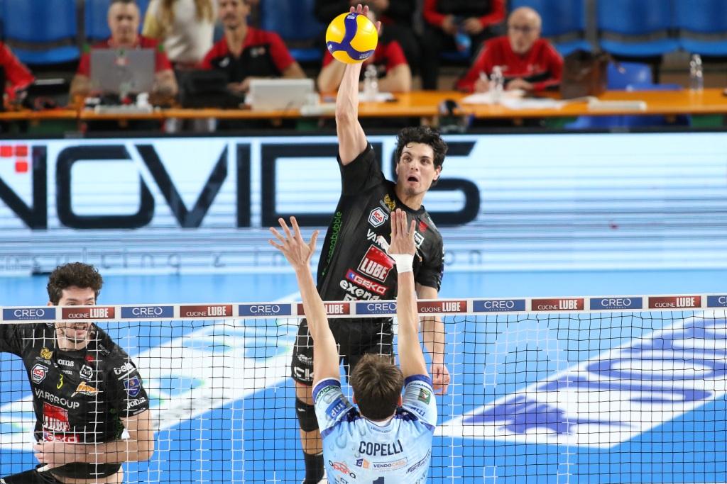 Volley, i migliori italiani della 8° giornata di Superlega. Bottolo stratosferico, Michieletto incanta l’Unipol Forum