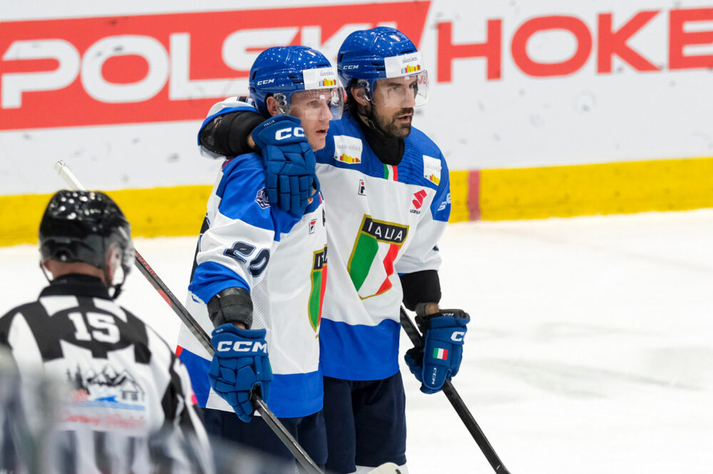 hockey ghiaccio l8217italia si riscatta all8217european cup of nations gran bretagna battuta ai supplementari da Oasport.it hockey ghiaccio l8217italia si riscatta all8217european cup of nations gran bretagna battuta ai supplementari