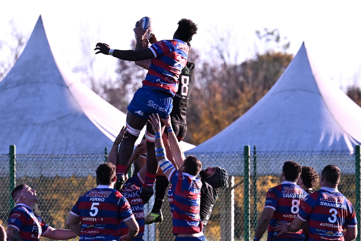 Rugby, Serie A Elite: Petrarca fa suo il derby con Rovigo. Vincono anche Piacenza e Mogliano Rugby, Serie A Elite: Petrarca fa suo il derby con Rovigo. Vincono anche Piacenza e Mogliano