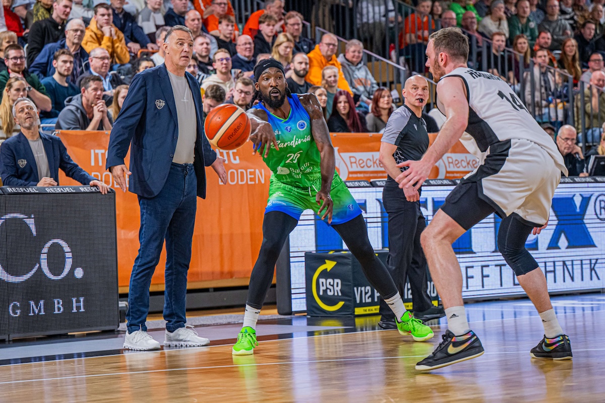 Basket, Europe Cup: per Sassari un ko che non fa male col Vechta