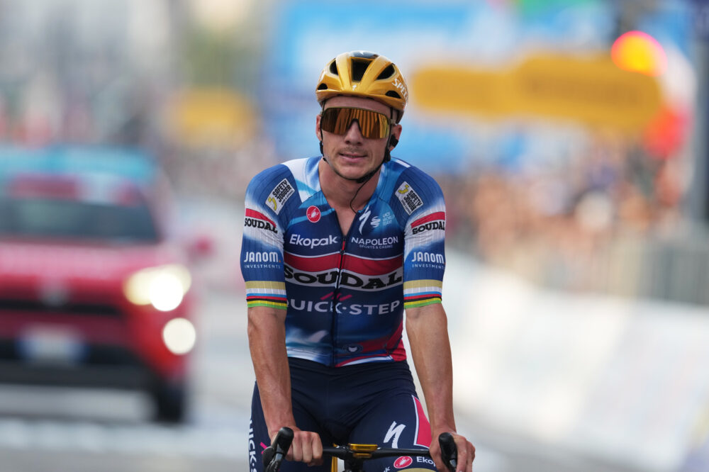 Johan Museeuw: “Evenepoel può vincere tutte le classiche, ma deve decidere se vuole puntare sul Tour o no” Johan Museeuw: “Evenepoel può vincere tutte le classiche, ma deve decidere se vuole puntare sul Tour o no”
