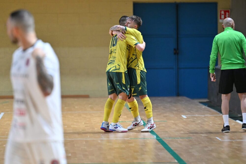 Calcio a 5: negli anticipi della settima giornata ruggiscono Sala Consilina e Roma 1927 Calcio a 5: negli anticipi della settima giornata ruggiscono Sala Consilina e Roma 1927