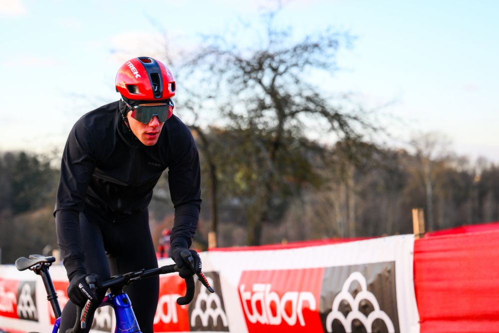 A che ora la Coppa del Mondo di ciclocross 2025 oggi a Tabor: programma, tv, streaming