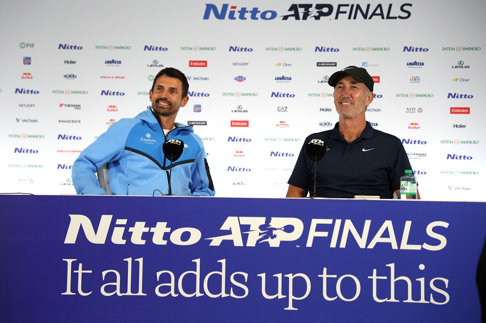 Simone Vagnozzi analizza la vittoria di Sinner: “Ci teneva moltissimo. Lavora per essere il migliore per i prossimi 10 anni” Simone Vagnozzi analizza la vittoria di Sinner: “Ci teneva moltissimo. Lavora per essere il migliore per i prossimi 10 anni”