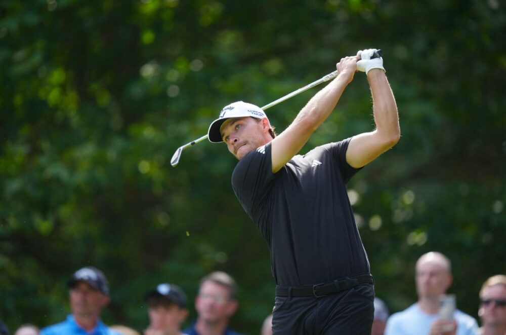 Golf, Nicolai Højgaard allunga al Dp World Tour Championship. McIlroy e Lowry pronti ad attaccare