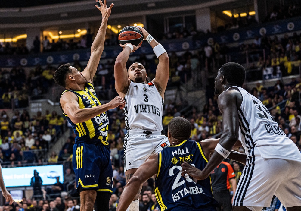 Basket, la Virtus Bologna sfiora l’impresa ad Istanbul. Baldwin e Melli firmano la vittoria del Fenerbahce