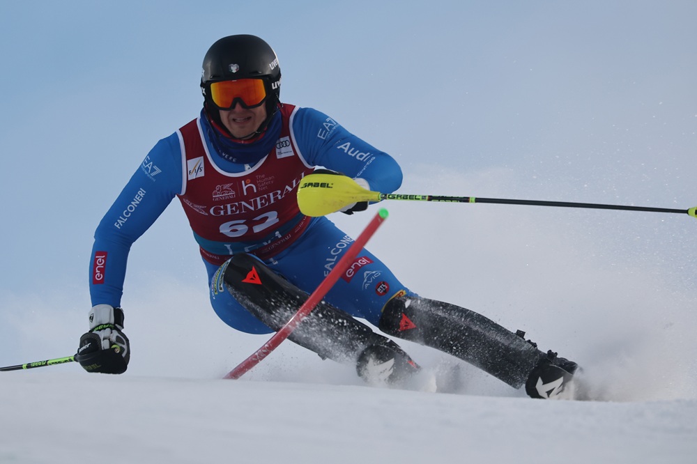 Sci alpino, Tommaso Saccardi quarto nello slalom di Levi in Coppa Europa