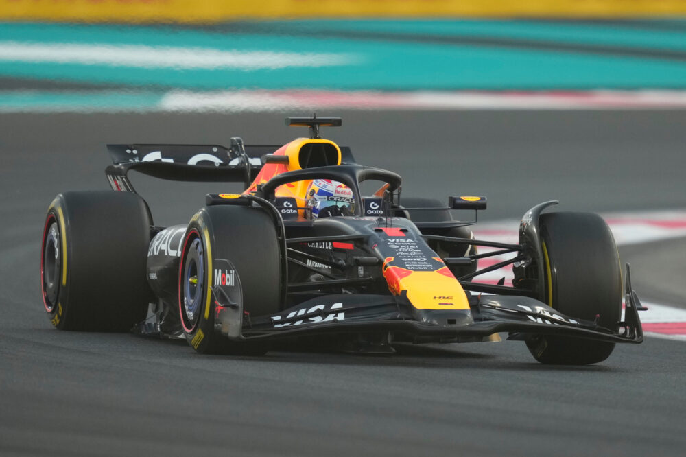 F1, Verstappen prova a crederci ed è in pole ad Abu Dhabi! Norris si avvicina al titolo, Leclerc in terza fila F1, Verstappen prova a crederci ed è in pole ad Abu Dhabi! Norris si avvicina al titolo, Leclerc in terza fila