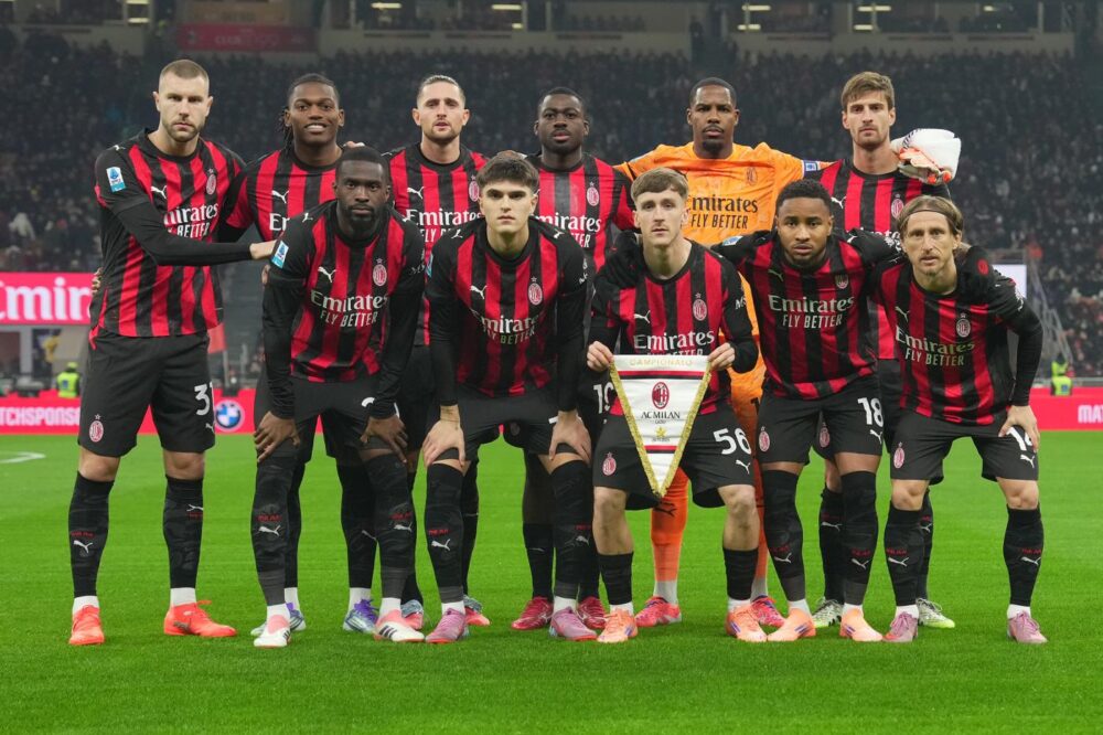 Su che canale vedere stasera in tv Napoli Milan, Supercoppa Italiana 2025: orario semifinale, programma, streaming Su che canale vedere stasera in tv Napoli Milan, Supercoppa Italiana 2025: orario semifinale, programma, streaming