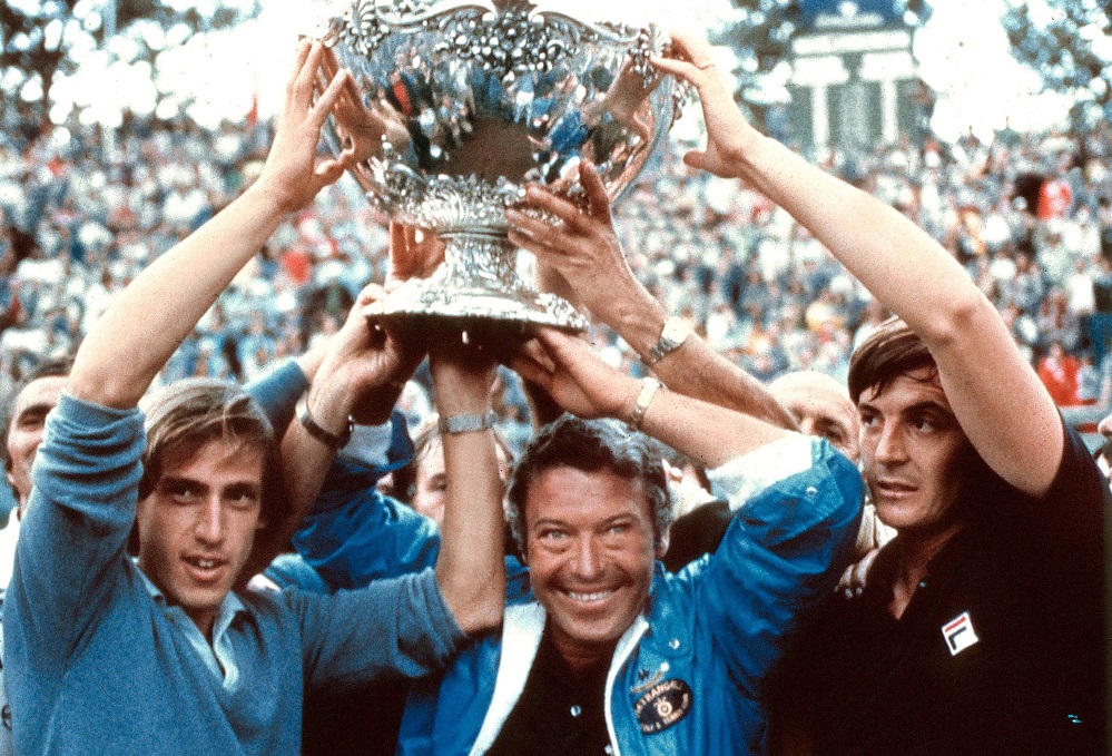 Le reazioni per la scomparsa di Nicola Pietrangeli: messaggi di Binaghi, Fognini, Barazzutti e del mondo dello sport Le reazioni per la scomparsa di Nicola Pietrangeli: messaggi di Binaghi, Fognini, Barazzutti e del mondo dello sport