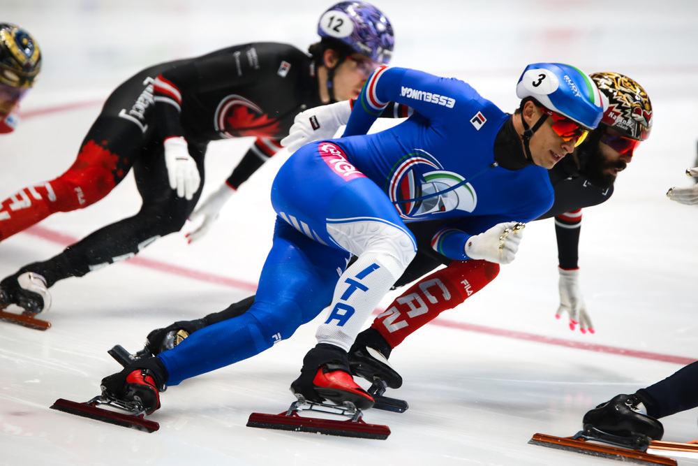 Short Track, ode a Pietro Sighel. L’impresa di Dordrecht certifica il suo talento e la sua grandezza