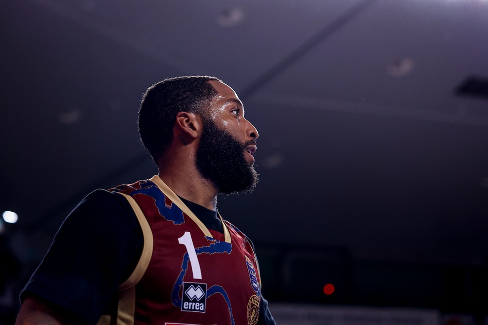 Basket, la Reyer Venezia crolla in EuroCup contro l’Hapoel Gerusalemme