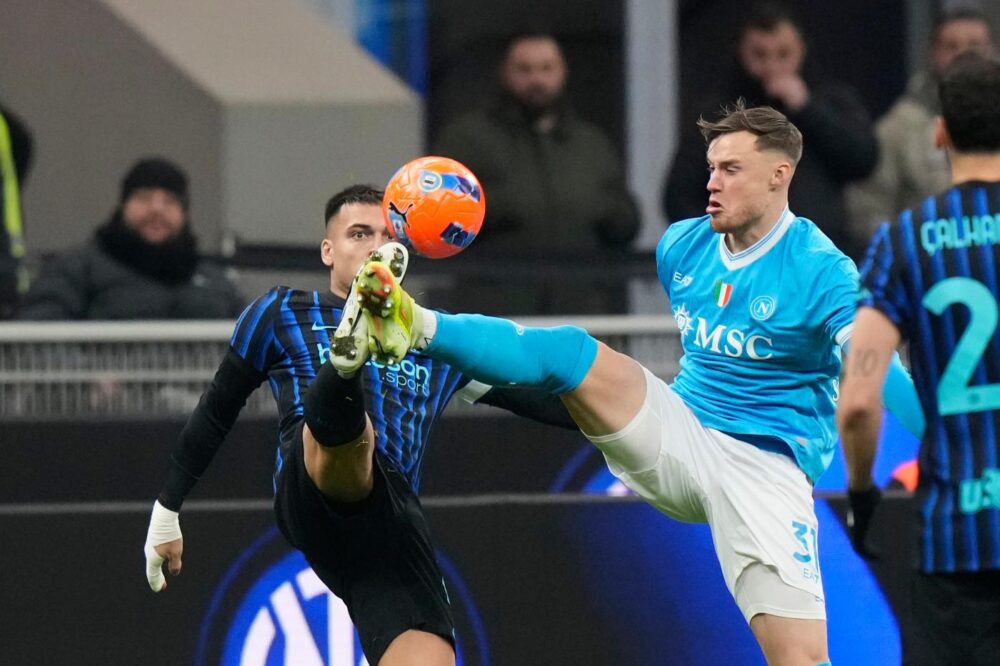 Calcio, Serie A: pareggio nel big match tra Inter e Napoli. Si ferma il Milan, torna sotto la Juventus