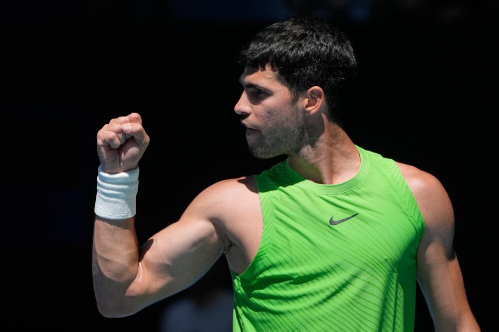 Carlos Alcaraz s’impone su Tommy Paul, è ai quarti degli Australian Open Carlos Alcaraz s’impone su Tommy Paul, è ai quarti degli Australian Open