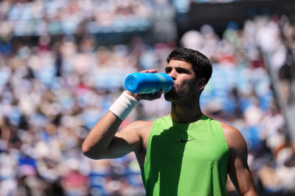 Australian Open 2026: Alcaraz, Sabalenka e il caldo bestiale aprono i quarti a Melbourne Australian Open 2026: Alcaraz, Sabalenka e il caldo bestiale aprono i quarti a Melbourne