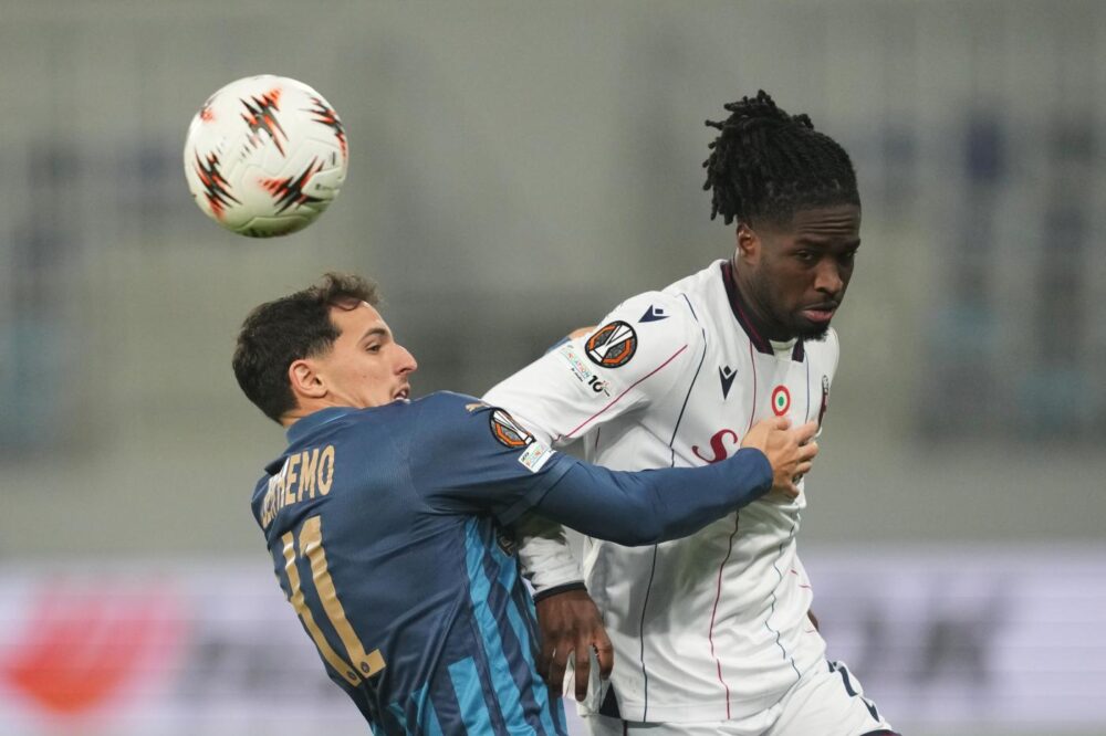 La Roma strappa un punto di platino ad Atene e vola agli ottavi di Europa League. Bologna agli spareggi