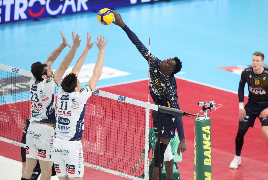 Verona piazza la rimonta a Trento nella 15ma di Superlega e può sognare! Perugia batte Modena e torna in vetta