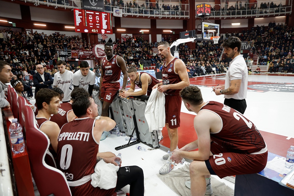 basket trapani non giocher224 a bologna esclusione dal campionato sempre pi249 vicina da Oasport.it basket trapani non giocher224 a bologna esclusione dal campionato sempre pi249 vicina