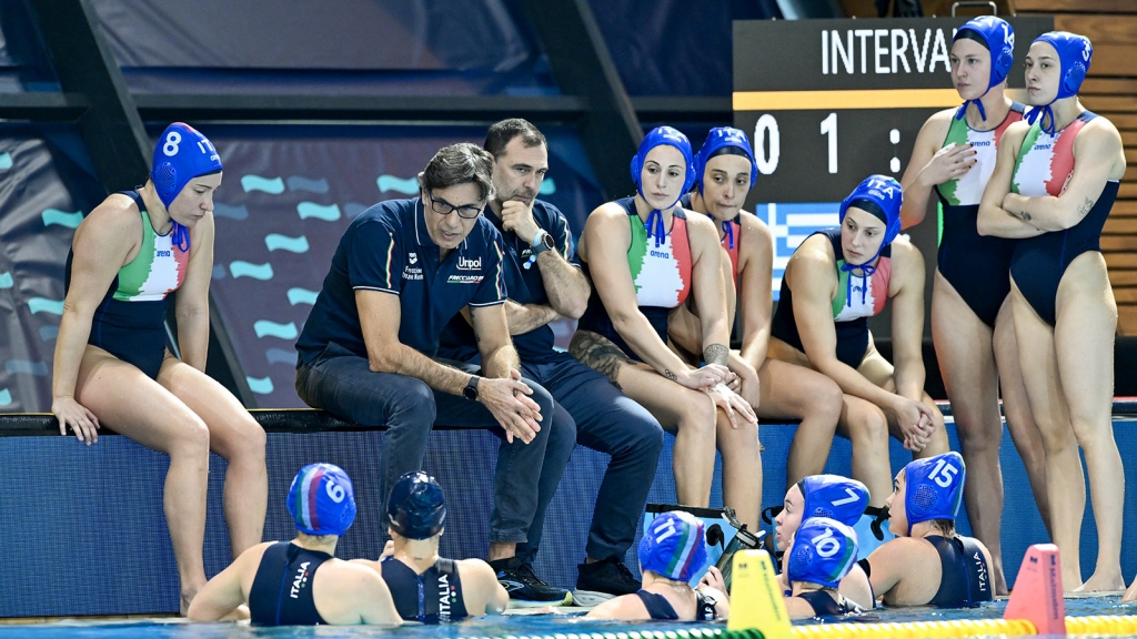 Italia in semifinale agli Europei di pallanuoto femminile! Il Setterosa passeggia sui resti della Francia