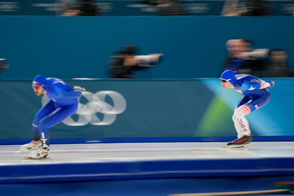 Quando parte Davide Ghiotto nei 10000 metri e l’avversario in batteria: sul ghiaccio prima della pausa