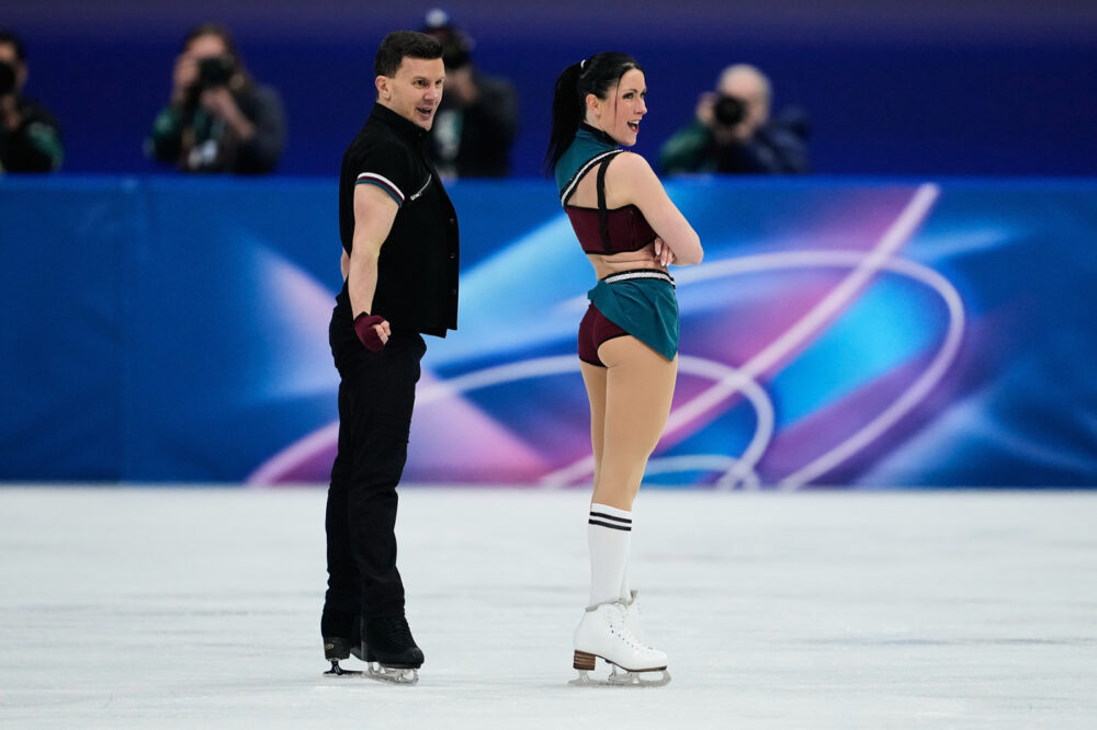 Guignard Fabbri inseguono dopo la rhythm dance. Fournier Beadry Cizeron leader