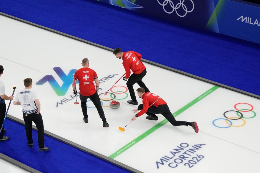 Curling, Svizzera in semifinale da imbattuta alle Olimpiadi. Il Canada si aggrega, l’Italia si rilancia