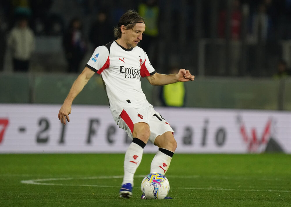 calcio il milan non sbaglia e batte il pisa nell8217anticipo di serie a da Oasport.it calcio il milan non sbaglia e batte il pisa nell8217anticipo di serie a