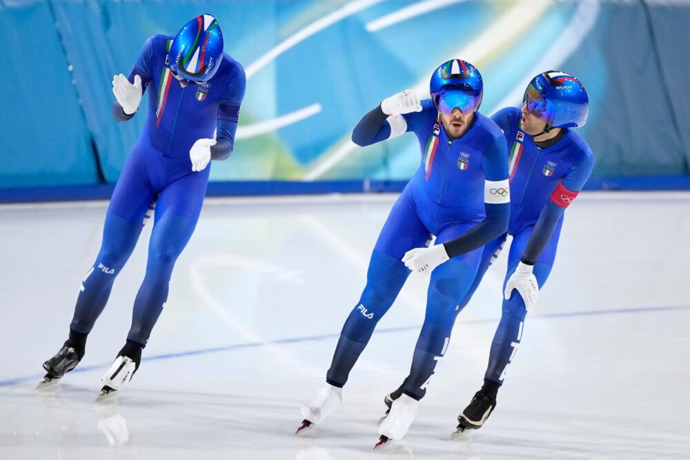 Italia team pursuit speed skating