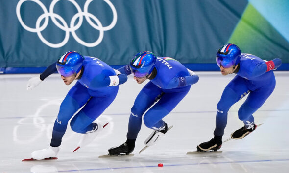 Team pursuit speed skating
