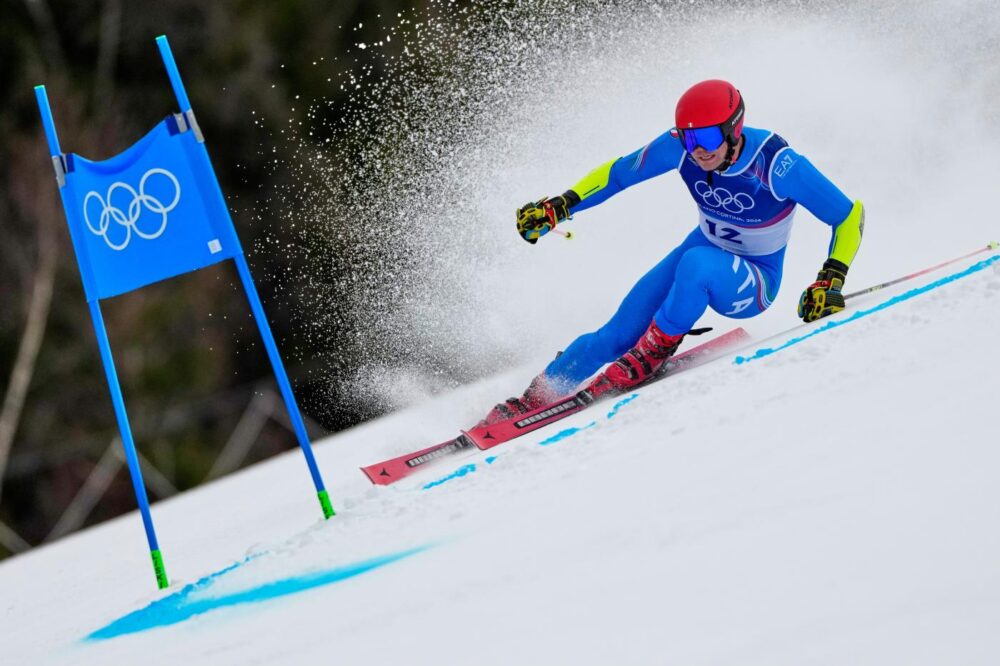 Sci alpino oggi, Olimpiadi 2026: orari slalom maschile, tv, streaming, pettorali di partenza