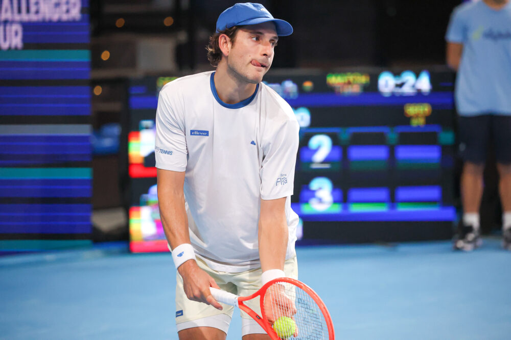 ATP Rio de Janeiro 2026, Francesco Passaro subisce la rimonta di Tabilo ed esce agli ottavi