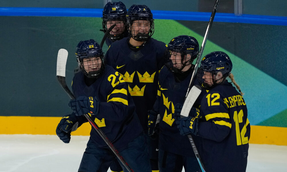 Hockey ghiaccio femminile Svezia - Lapresse
