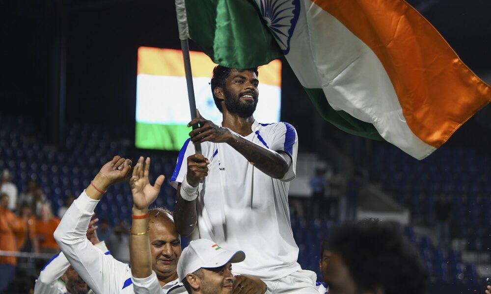 Dhakshineshwar Suresh