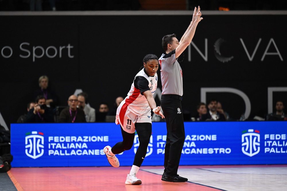 Basket femminile, Derthona vince l’anticipo contro San Martino di Lupari