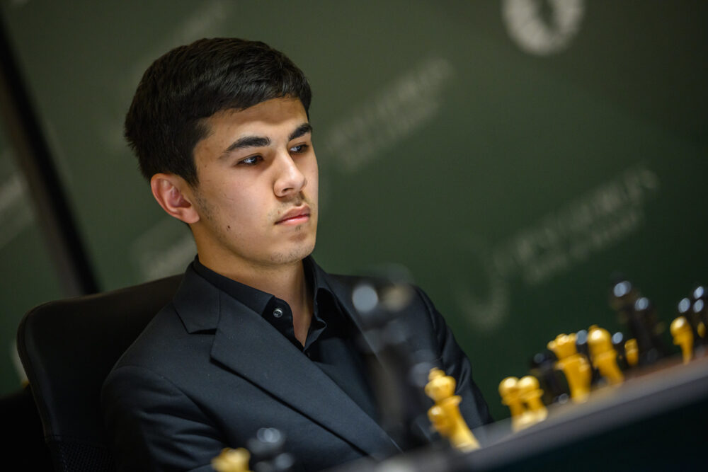 scacchi sindarov batte caruana ed 232 solo in testa al torneo dei candidati 2026 tra le donne colpo di anna muzychuk da Oasport.it scacchi sindarov batte caruana ed 232 solo in testa al torneo dei candidati 2026 tra le donne colpo di anna muzychuk